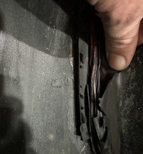 Appears the original lowering link caused some rubbing in the rear
